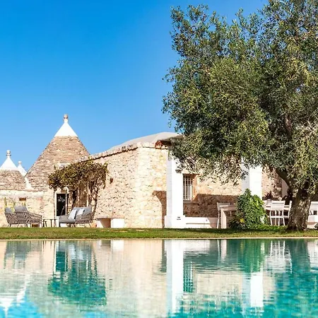 Trullo La Specchia * أوستوني