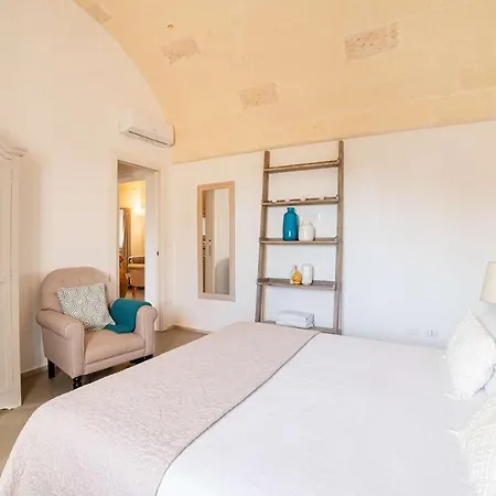 Trullo La Specchia * أوستوني